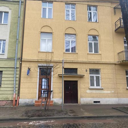 Апартаменти На Вулиці Антоновича Lviv Bagian luar foto