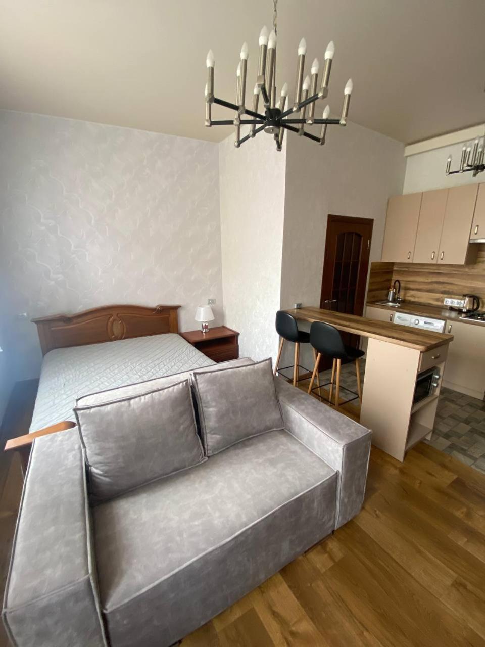 Апартаменти На Вулиці Антоновича Lviv Bagian luar foto